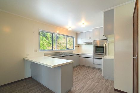 Photo of property in 100 Frankley Road, Frankleigh Park, New Plymouth, 4310