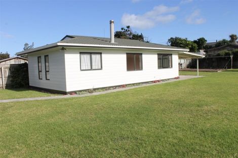 Photo of property in 79 Moana Street, Otaki Beach, Otaki, 5512