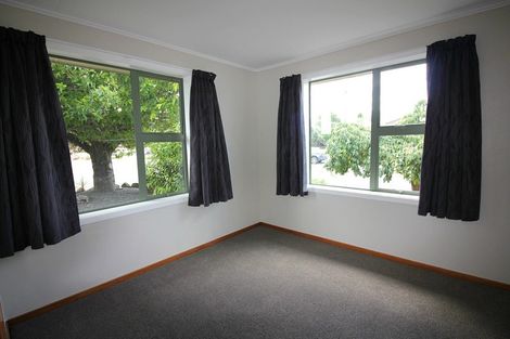 Photo of property in 200 Milford Road, Te Anau, 9600