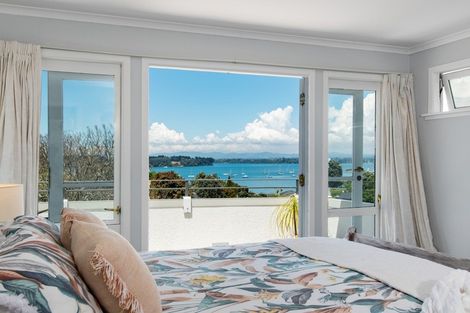 Photo of property in 114 Harbour View Road, Omokoroa, 3114