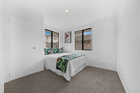 Photo of property in 31 Misty Valley Drive, Henderson, Auckland, 0612