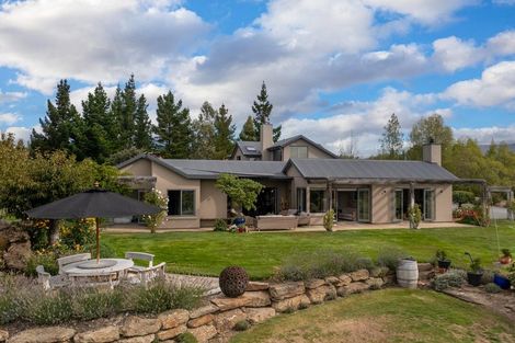 Photo of property in 10 Old Golf Course Road, Bridge Hill, Alexandra, 9320