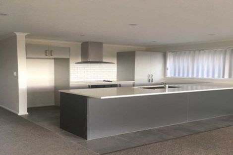 Photo of property in 12 Rainsford Road, Pukekohe, 2120