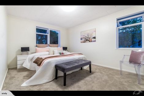 Photo of property in 100 Universal Drive, Henderson, Auckland, 0610