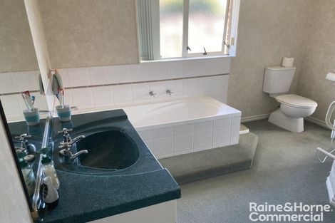 Photo of property in 72 Denny Hulme Drive, Mount Maunganui, 3116