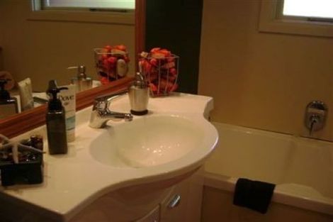 Photo of property in 17a Dulles Place, Papanui, Christchurch, 8053