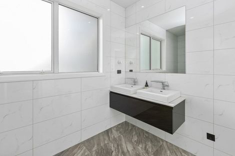 Photo of property in 19 Mike Smith Drive, Cambridge, 3434