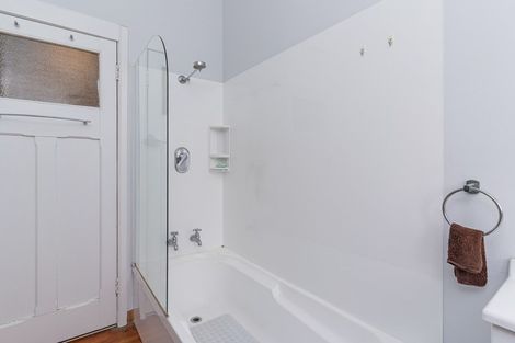 Photo of property in 44 Queen Street, Feilding, 4702