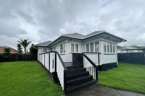 Photo of property in 8b Frank Hewitt Street, Pukekohe, 2120