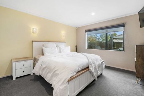 Photo of property in 28 Carroll Place, Owhata, Rotorua, 3010