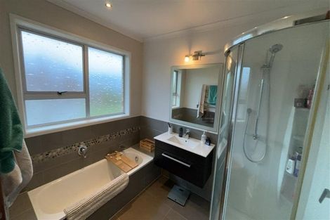 Photo of property in 44 Nevada Drive, Merrilands, New Plymouth, 4312