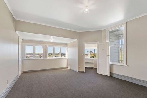 Photo of property in 20 Cambridge Street, Patea, 4520