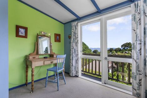 Photo of property in 18 Ngaumatau Road, Point Howard, Lower Hutt, 5013