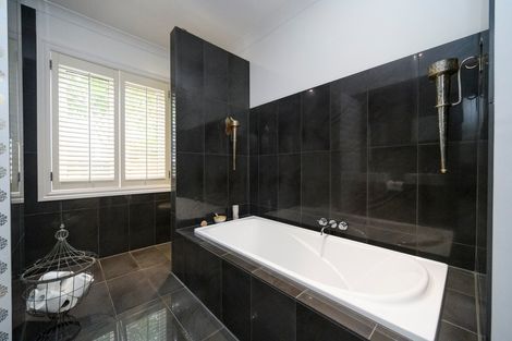 Photo of property in 6 Carlton Avenue, Palmerston North, 4414