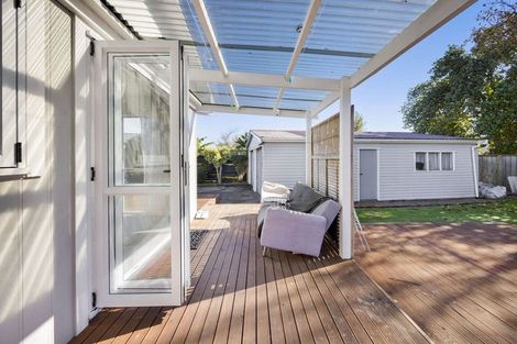 Photo of property in 18 Manuka Place, Hawera, 4610