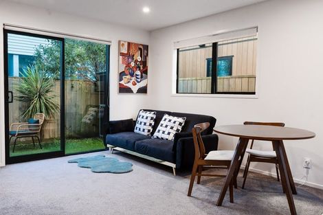 Photo of property in 3/97 Whites Line East, Waiwhetu, Lower Hutt, 5010