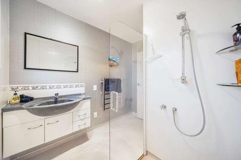 Photo of property in 21 Matai Street, Te Anau, 9600