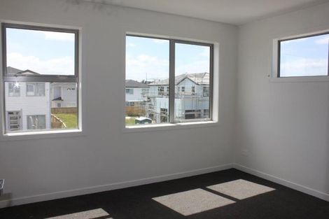 Photo of property in 33 Myland Drive, Hobsonville, Auckland, 0616
