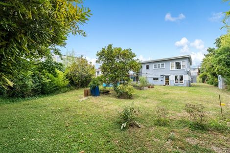Photo of property in 64 Sylvan Crescent, Te Atatu South, Auckland, 0610