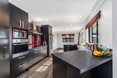 Photo of property in 3 Margaret Place, Waiuku, 2123