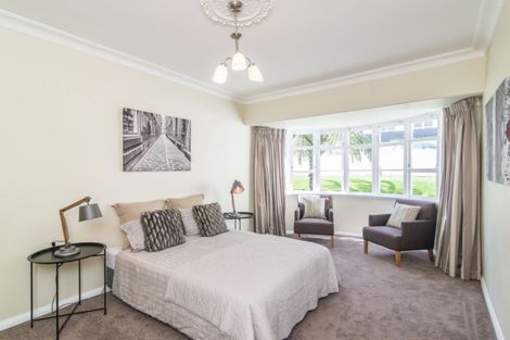 Photo of property in 10 Cavendish Square, Strathmore Park, Wellington, 6022