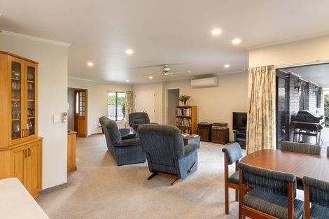 Photo of property in 24 Sheridan Crescent, Leamington, Cambridge, 3432