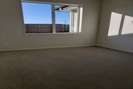 Photo of property in 48 Fruitlands Road, Kumeu, 0810