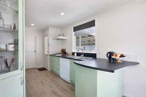 Photo of property in 186 California Drive, Totara Park, Upper Hutt, 5018