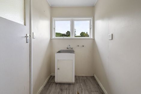 Photo of property in 16 Gordon Terrace, Hunterville, 4730