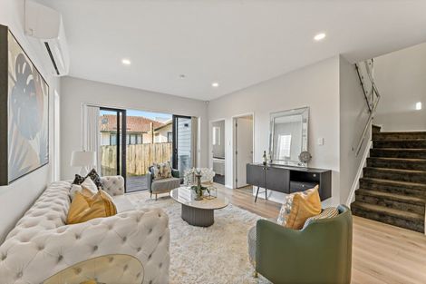 Photo of property in 24b Poinsettia Place, Henderson, Auckland, 0610