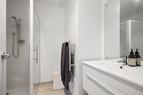 Photo of property in 18 Tokerau Crescent, Pukekohe, 2120