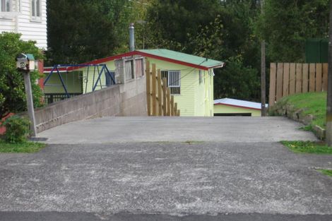 Photo of property in 26 Sabulite Road, Kelston, Auckland, 0602