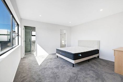 Photo of property in 4 Pleasant Way, Matakatia, Whangaparaoa, 0930