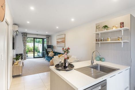 Photo of property in 10b Titoki Street, Te Atatu Peninsula, Auckland, 0610