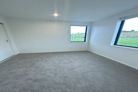 Photo of property in 20/21 Makomako Drive, Orewa, 0931
