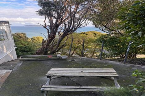 Photo of property in 112 Motuhara Road, Plimmerton, Porirua, 5026