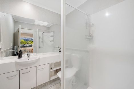 Photo of property in 218 Kilkenny Drive, East Tamaki Heights, Auckland, 2016
