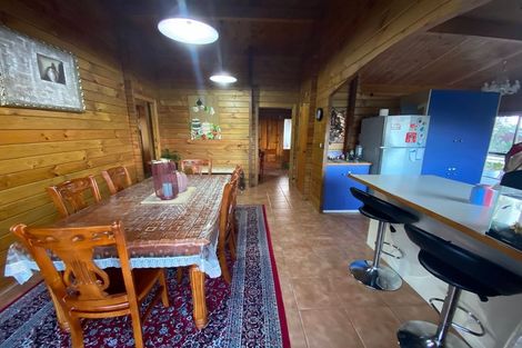 Photo of property in 10 Lagoon Way, West Harbour, Auckland, 0618