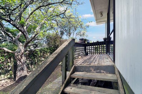 Photo of property in 1/88 Parrs Cross Road, Henderson, Auckland, 0612