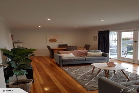 Photo of property in 1/104 Beach Road, Pahurehure, Papakura, 2113