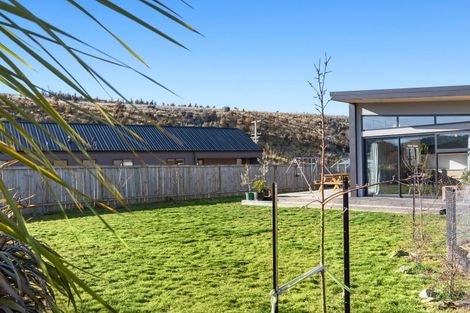 Photo of property in Luggate Park, 3 Cooper Crescent, Luggate, Cromwell, 9383