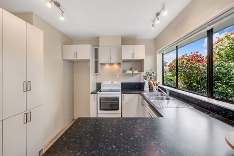 Photo of property in 2/5 Askew Place, Farm Cove, Auckland, 2012