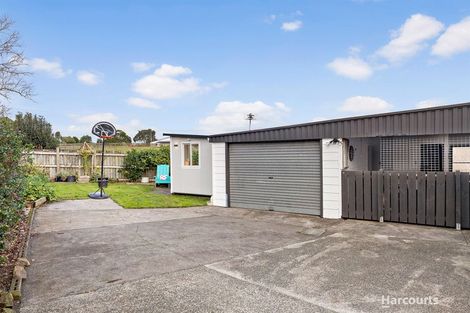 Photo of property in 1 Fernleigh Avenue, Waiuku, 2123