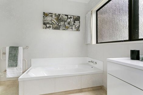 Photo of property in 3 Drayton Place, Leamington, Cambridge, 3432