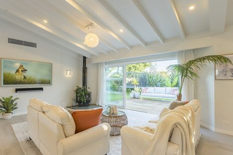 Photo of property in 301 Te Moana Road, Waikanae, 5036