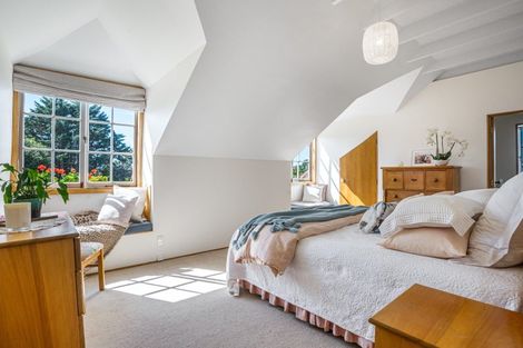 Photo of property in 6 Terrylyn Drive, Hillcrest, Auckland, 0627