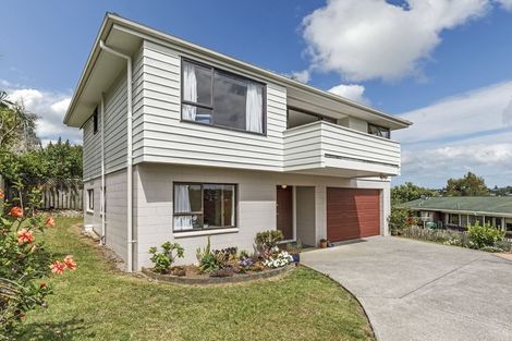 Photo of property in 2/21 Arran Road, Browns Bay, Auckland, 0630