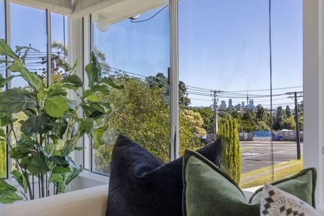 Photo of property in 6/40 Lake Road, Narrow Neck, Auckland, 0624