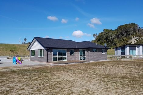 Photo of property in 14 Takutai Terrace, Ruatapu, Hokitika, 7883
