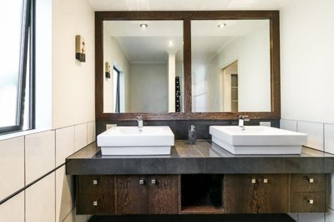 Photo of property in 32 Miller Road, Havelock North, 4130